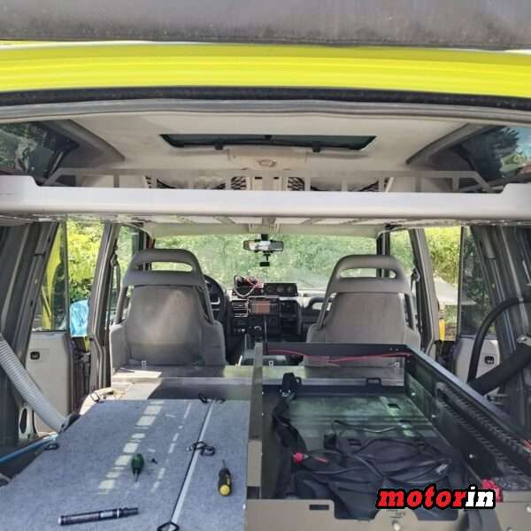 Prateleira de Armazenamento Interno “MDI 4×4” Land Rover Discovery 1