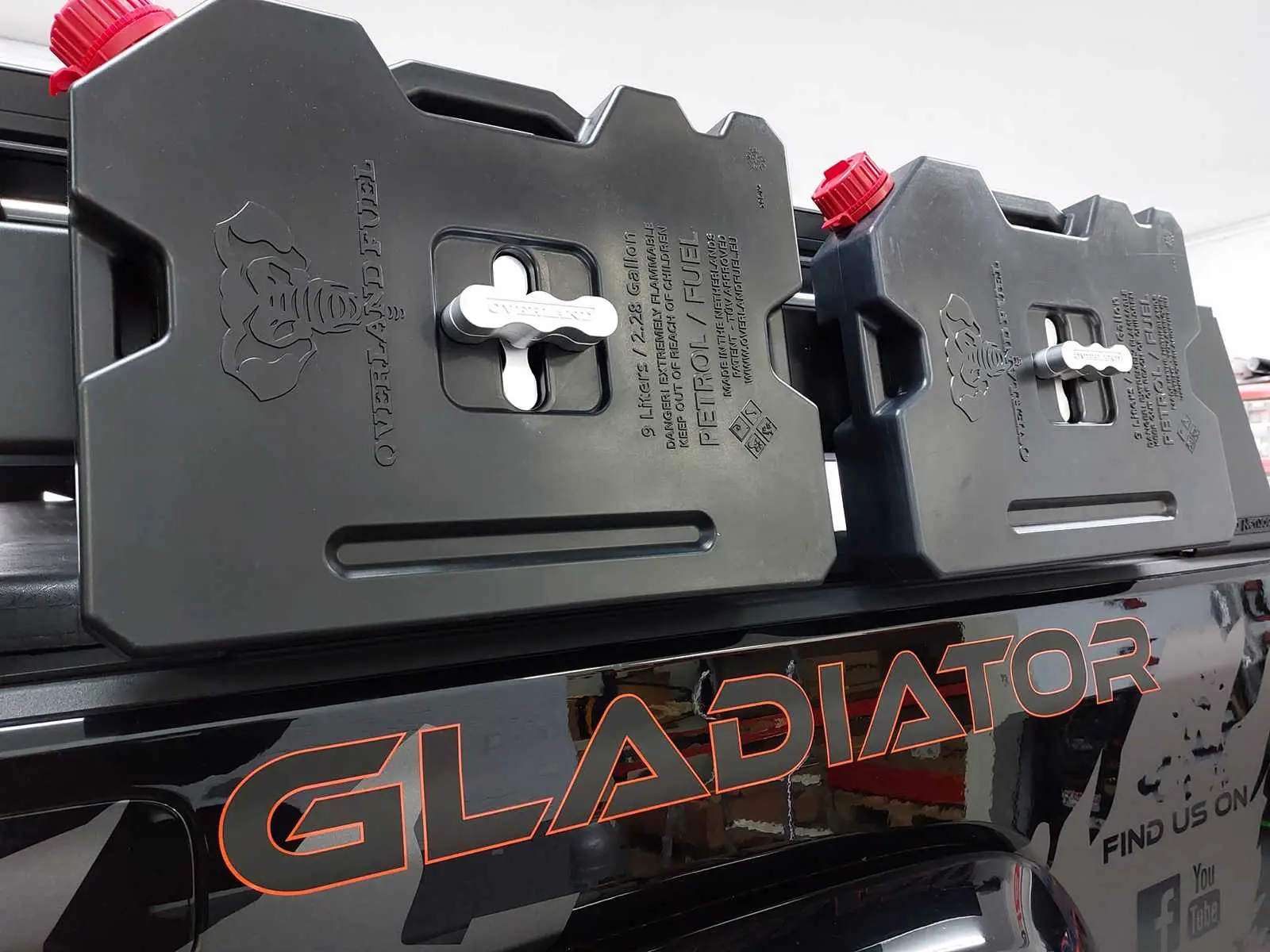 Jerrycan HD de Combustível em Preto "Overland Fuel" 9 L - Garantia Vitalícia - Image 4