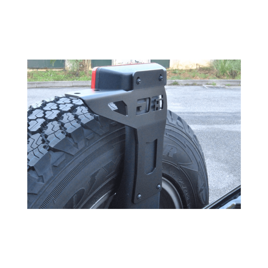 Suporte de Antena e Iluminação Traseira "D6 4x4" Jeep Wrangler - Image 4