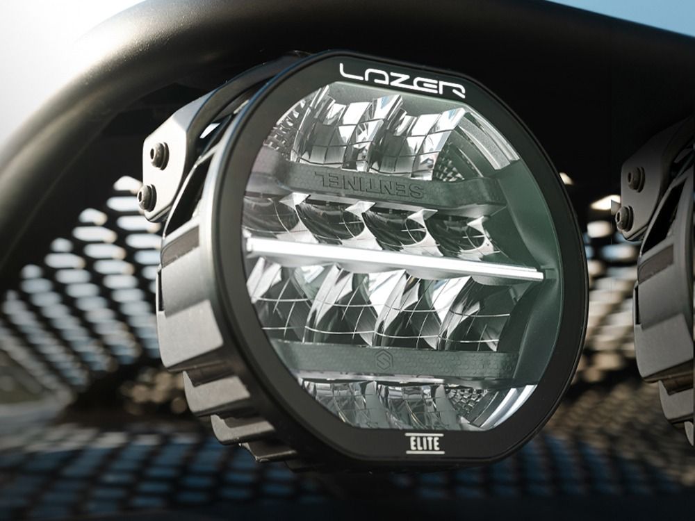 Farol LED Redondo "LAZER" Sentinel 7" Elite Black Fixação Invertida - Image 5