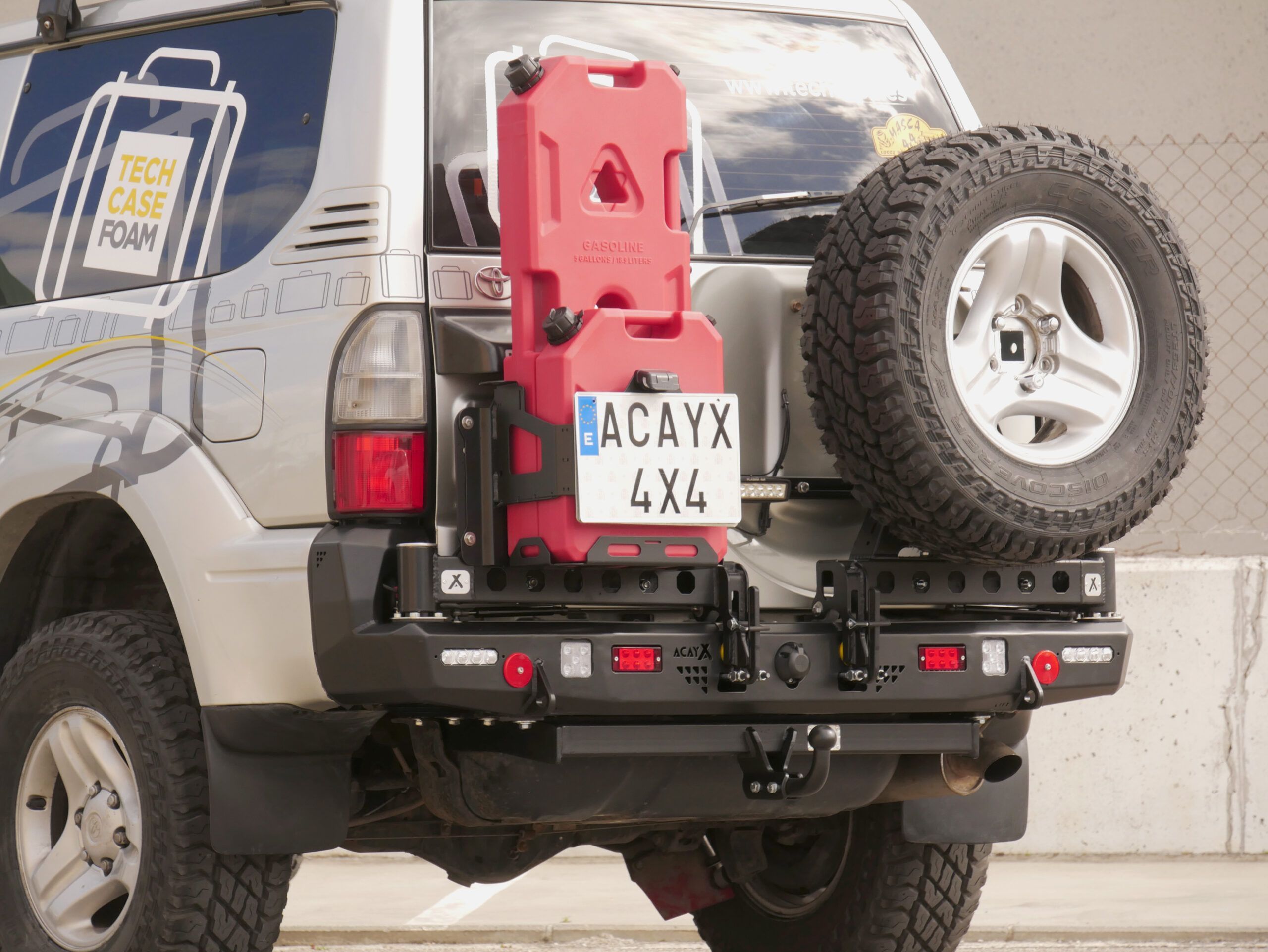 Pára-Choques Traseiro "ACAYX" Toyota Land Cruiser KZJ 90/95 - Image 2