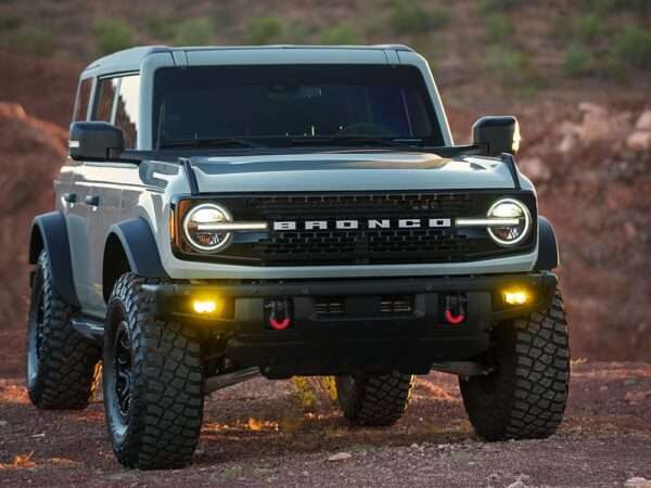 Kit de Upgrade dos Faróis de Nevoeiro (Pára-Choques com Faróis de Nevoeiro OEM) "Lazer Lamps" Ford Bronco (2022+)