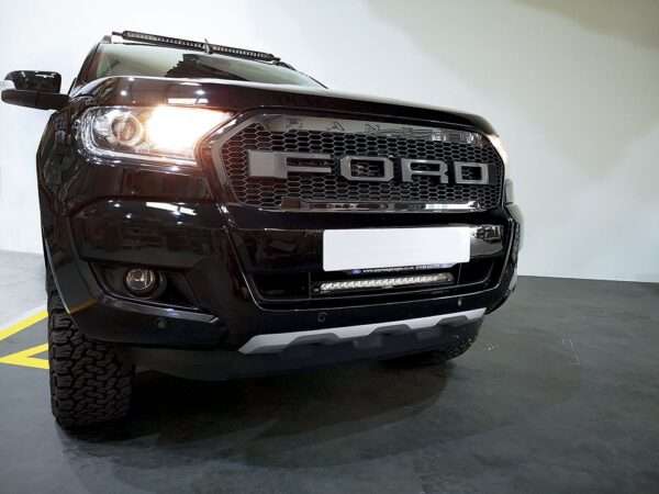 Kit de Montagem da Barra no Para-choques (Para Linear-18) "Lazer Lamps" Ford Ranger (2016-2022)