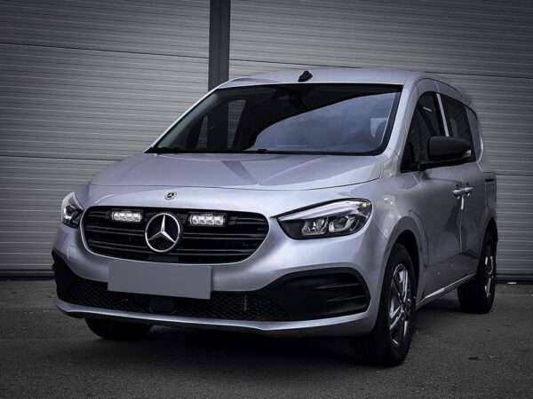 Kit de Iluminação para Grelha Mercedes Citan (2022+) (inclui: 2 x ST-4-EVO, 1 x GM-MCT-01K, 1 x Kit de Cablagem)