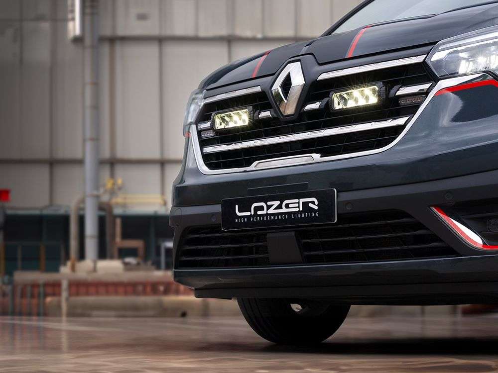 Renault Trafic (2023+) - Kit de Iluminação para Grelha (inclui: 2x Triple-R 750 (Gen2), 1x GM-RNTR-02K, 1x Kit de Cablagem) - Image 3