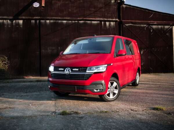 VW T6.1 (2019+) - Kit de Iluminação para Grelha (inclui: 2x ST4 Evo, 1x Suportes de Montagem para Grelha, 1x Kit de Cablagem)