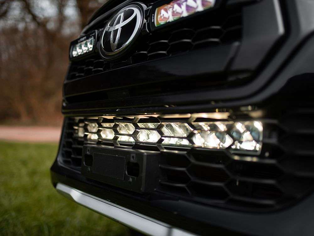 Kit de Montagem de Barra no Para-choques (Para Triple-R 16) "Lazer Lamps" Toyota Hilux (2017-2020) - Image 3