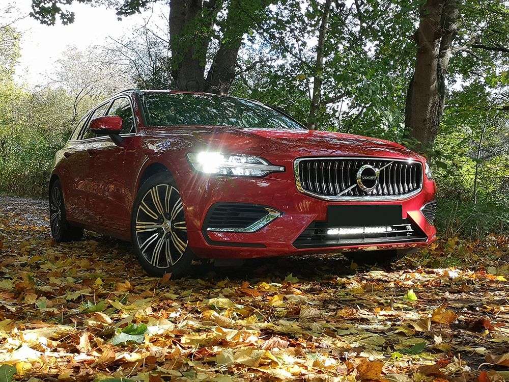 Kit de Montagem para Barra no Para-choques (Para Linear-18) "Lazer Lamps" Volvo V60/S60 (2018+)