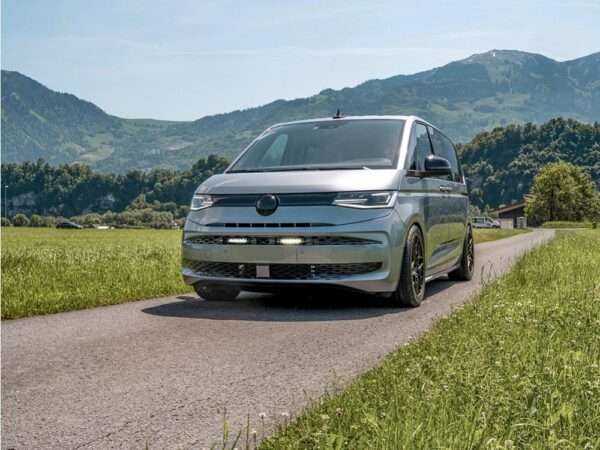 VW T7 (2022+) - Kit de Iluminação para Grelha (inclui: 2x Linear-6, 1x Suportes de Montagem para Grelha, 1x Kit de Cablagem)